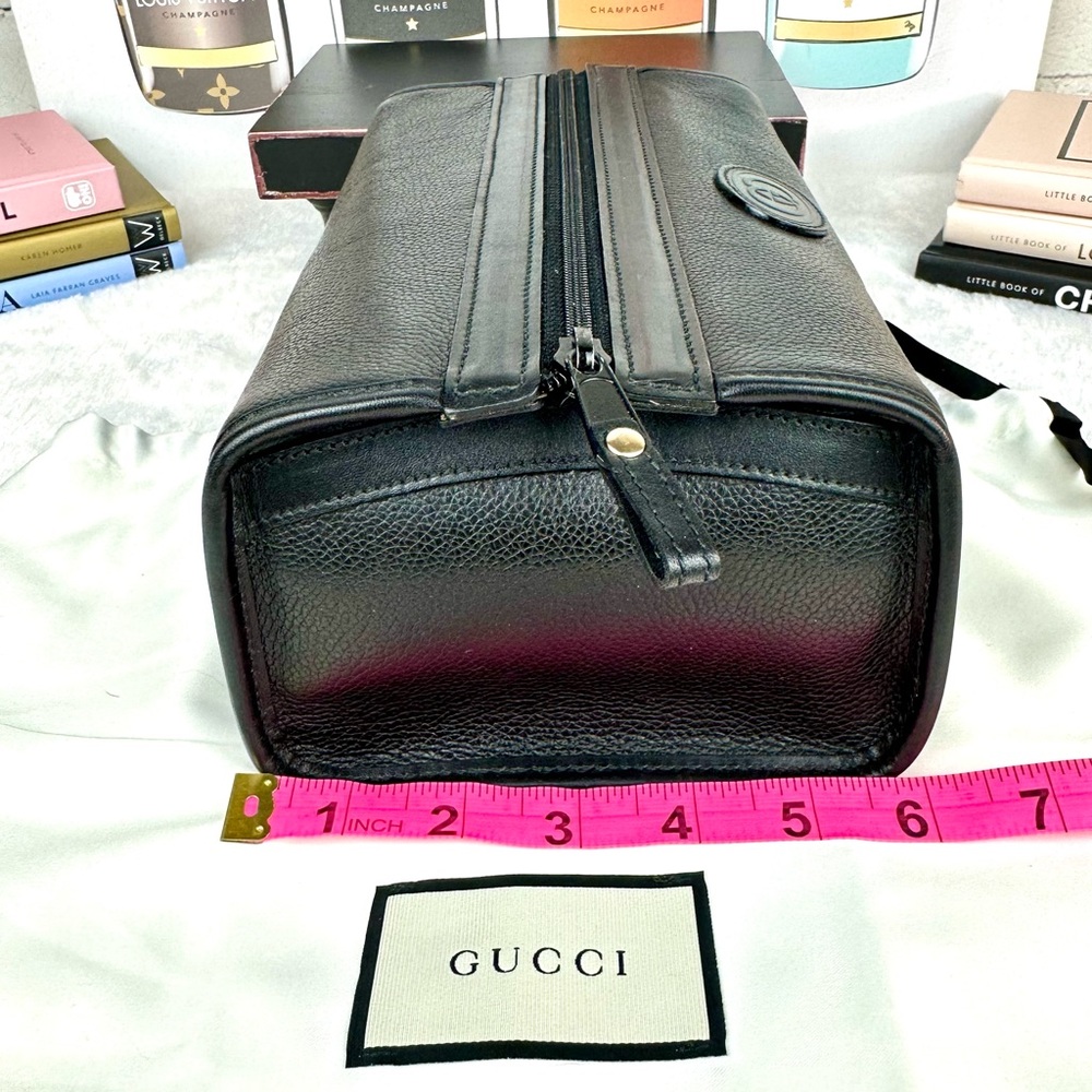GUCCI Black Leather Toiletry Cosmetic Case Pouch for Man or Woman - Picture 14 of 16
